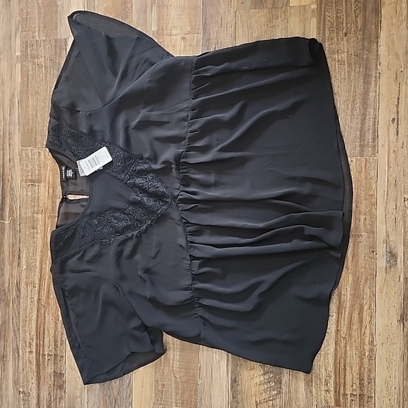 NWT Torrid Babydoll Crinkle Chiffon Lace Trim Top Sz 3, 22/24, 3X - Picture 4 of 10